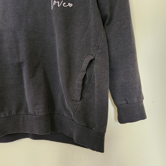 Silver Icing Zenana Outfitters Koala Sweatshirt With Pockets Large Crewneck - Picture 5 of 8